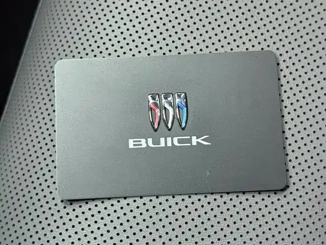 Buick E5 — Фото автомобиля 6