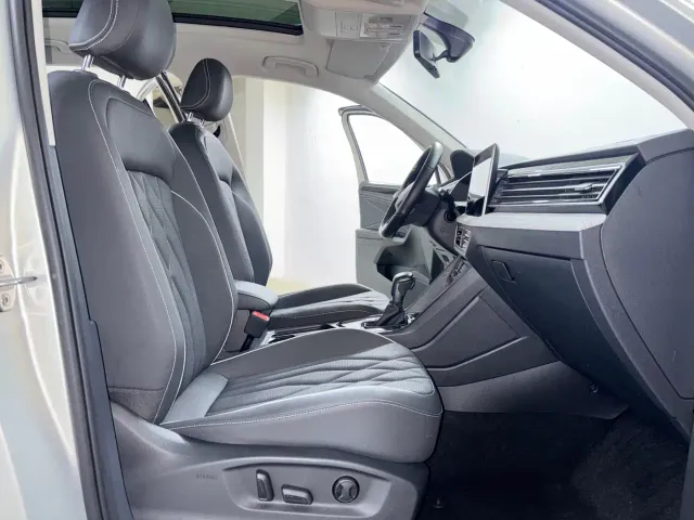 Volkswagen Tiguan L — Фото автомобиля 10