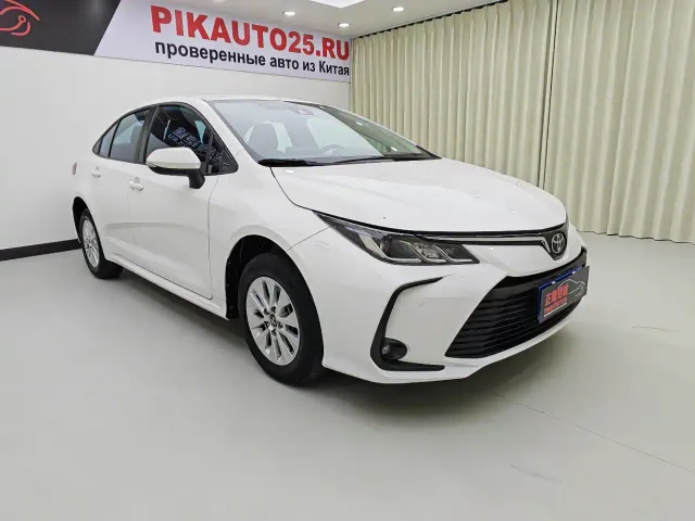 Toyota Corolla — Фото автомобиля 3