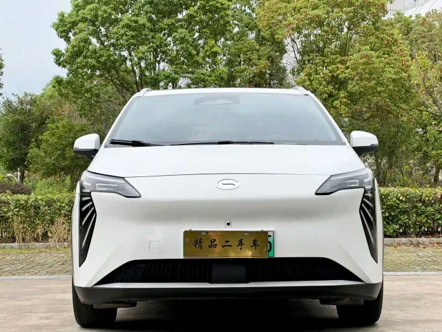 GAC Aion Y — Фото автомобиля 2