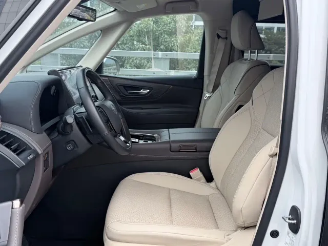 Toyota Alphard — Фото автомобиля 7