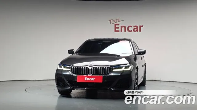 BMW 5 Series G30 — Фото автомобиля 3
