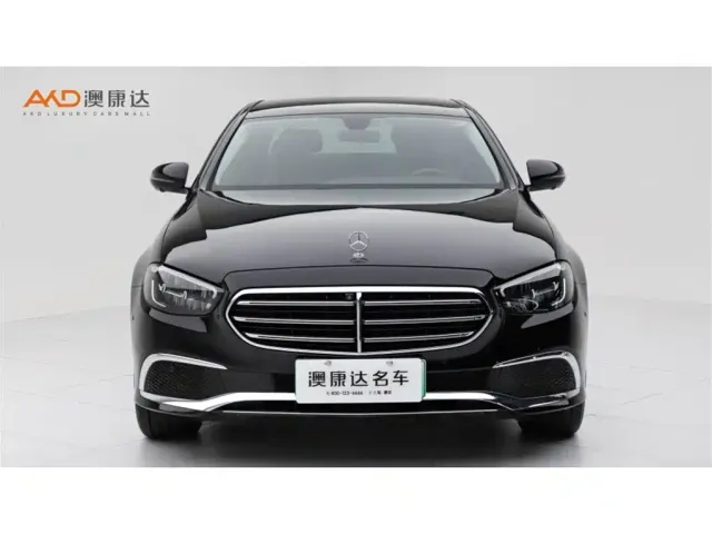 Mercedes-Benz E-Class — Фото автомобиля 2