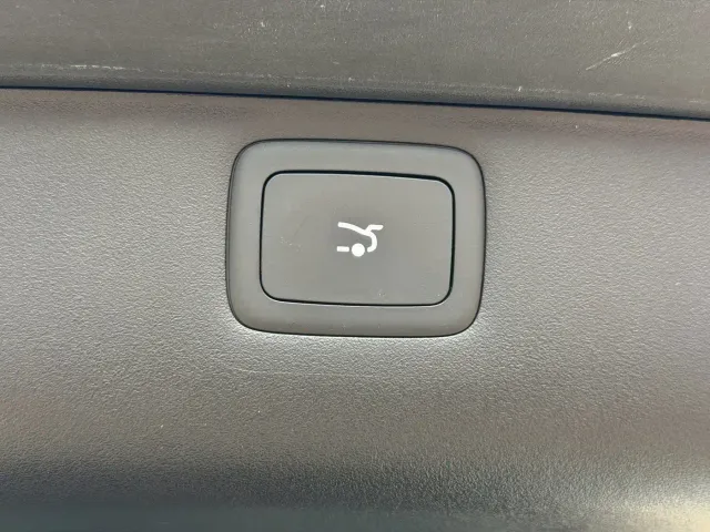 IM Motors LS7 — Фото автомобиля 21