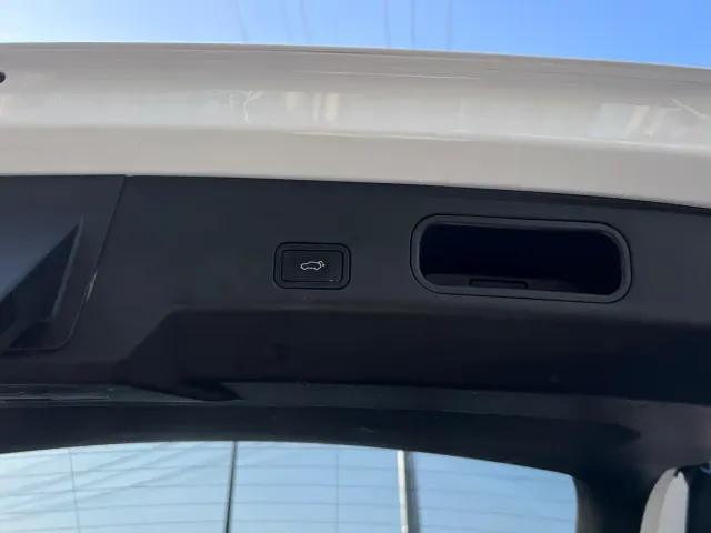Geely Boyue L — Фото автомобиля 28