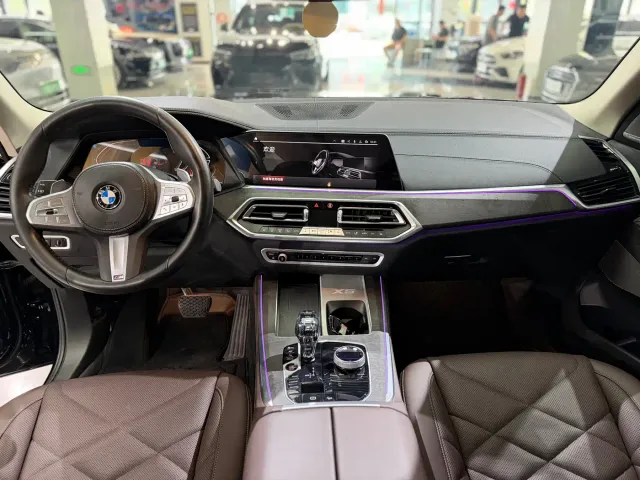 BMW X5 — Фото автомобиля 10