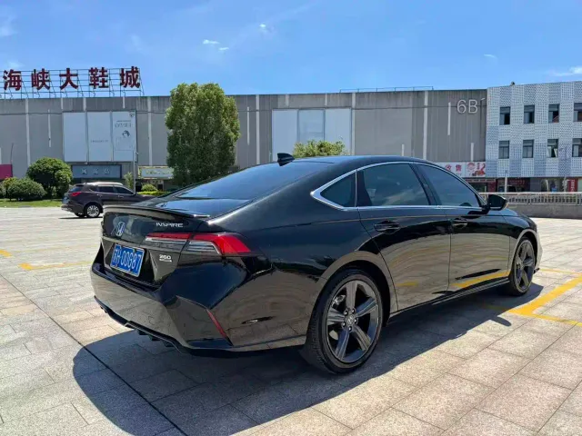 Honda Inspire — Фото автомобиля 7