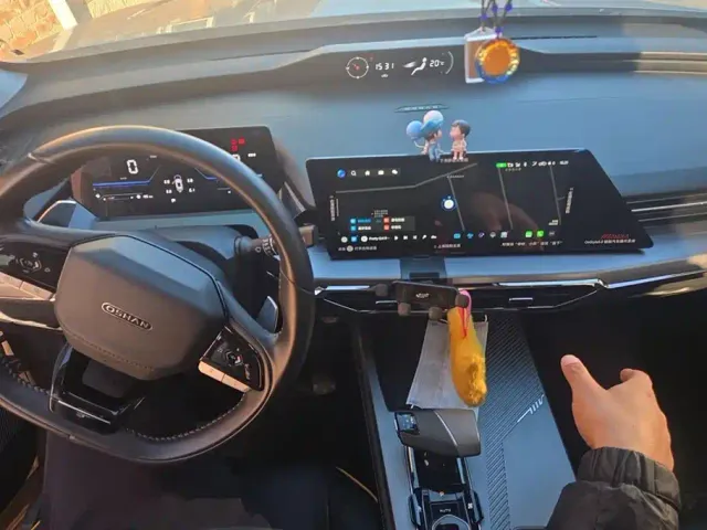 Changan Z6 — Фото автомобиля 12