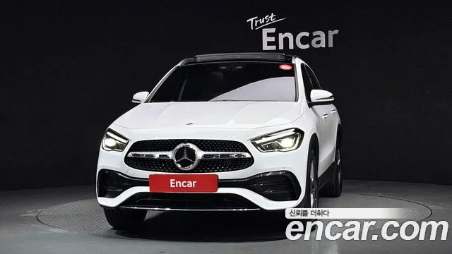 Mercedes-Benz GLA-Class — Фото автомобиля 3