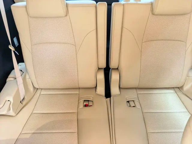 Toyota Alphard — Фото автомобиля 23