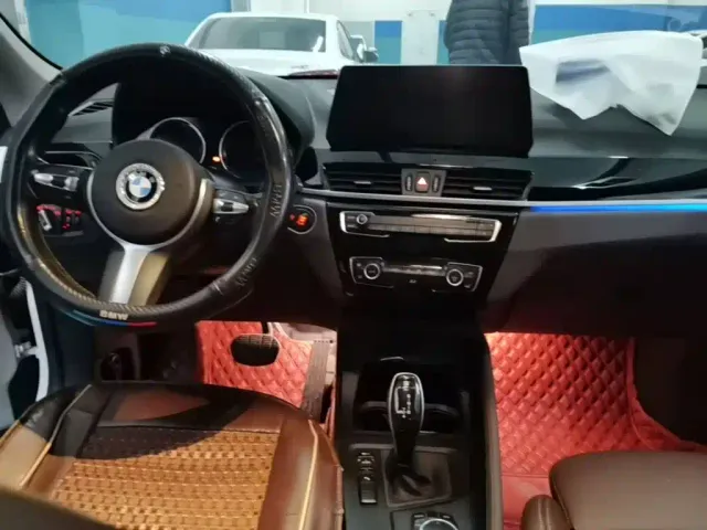 BMW X1 — Фото автомобиля 12