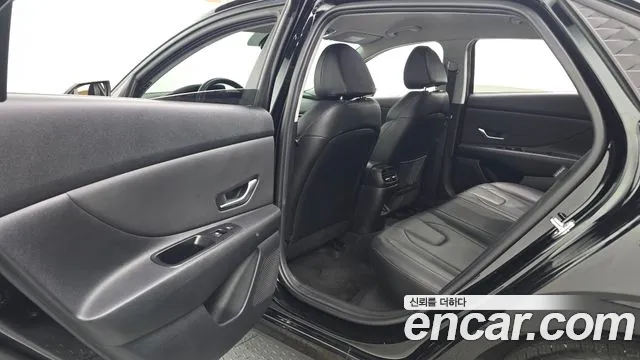 Hyundai Avante CN7 — Фото автомобиля 18