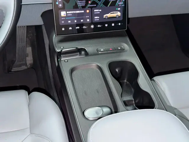 Nio ET5 Touring — Фото автомобиля 14