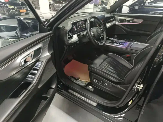 GAC Trumpchi GS8 — Фото автомобиля 15
