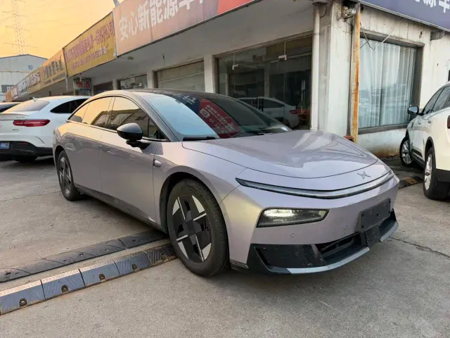 Xpeng P7+ — Фото автомобиля 2
