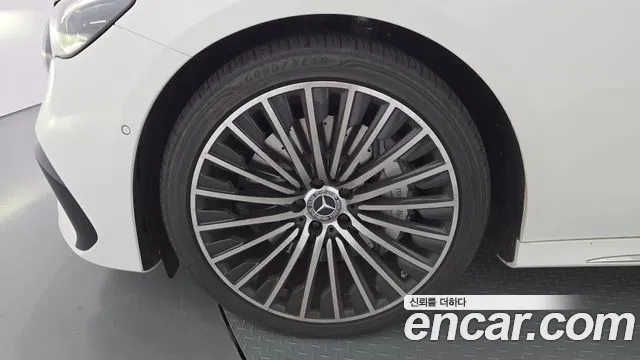 Mercedes-Benz E-Class W214 — Фото автомобиля 5