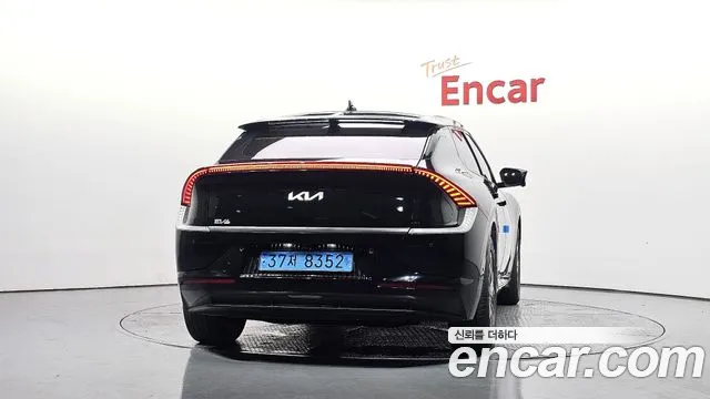 Kia EV6 — Фото автомобиля 4