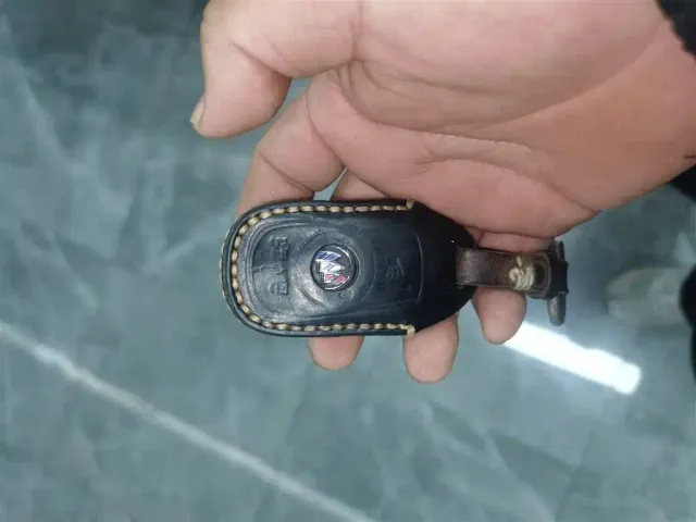 Buick Regal — Фото автомобиля 8