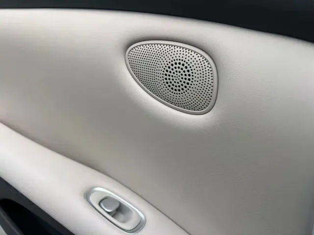 IM Motors L6 — Фото автомобиля 7