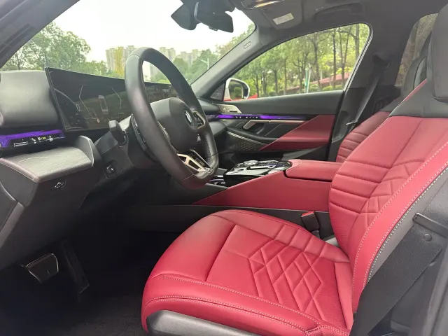 BMW 5 Series — Фото автомобиля 6