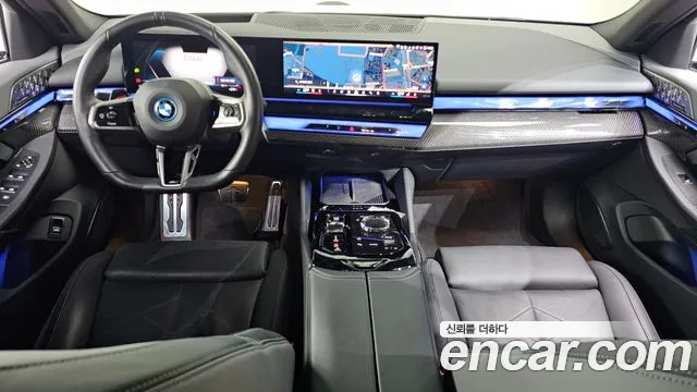BMW i5 G60 — Фото автомобиля 10