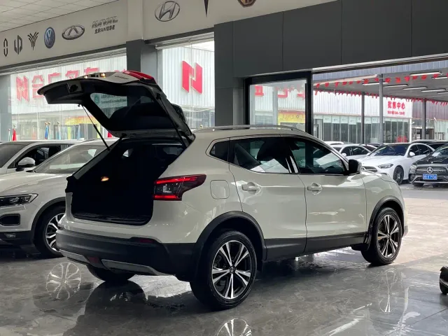 Nissan Qashqai — Фото автомобиля 15