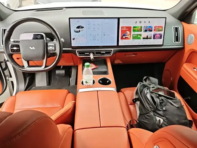 Li Auto L7 — Фото автомобиля 9