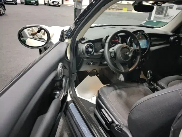 MINI Hatch — Фото автомобиля 11