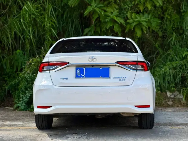 Toyota Corolla — Фото автомобиля 5
