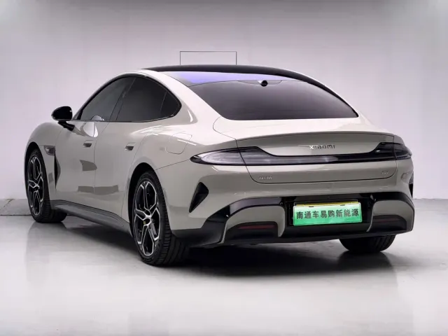 Xiaomi SU7 — Фото автомобиля 4