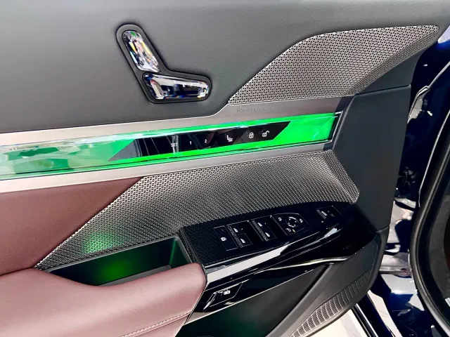 BMW 7 Series — Фото автомобиля 21