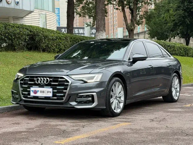 Фотография автомобиля — Audi A6L