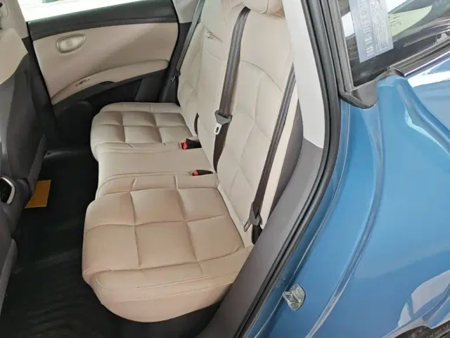 IM Motors LS6 — Фото автомобиля 16