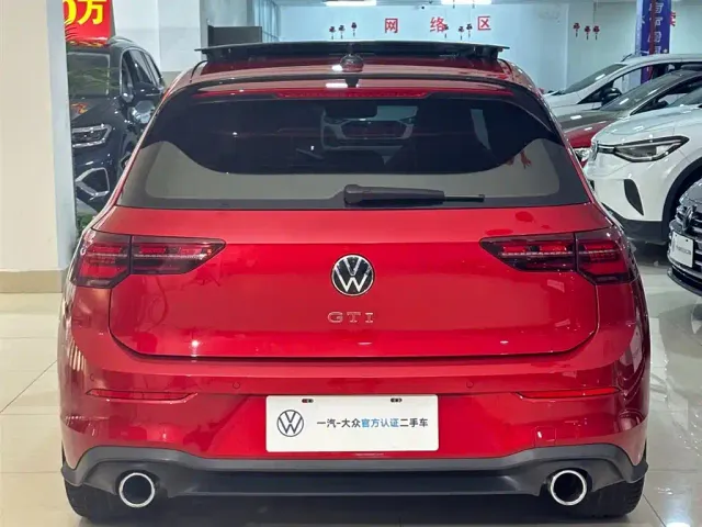Volkswagen Golf GTI — Фото автомобиля 17