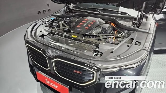 BMW XM — Фото автомобиля 6