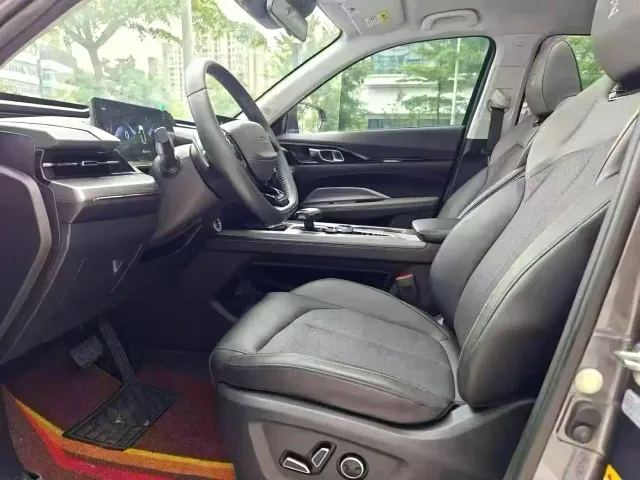 Changan Z6 — Фото автомобиля 6