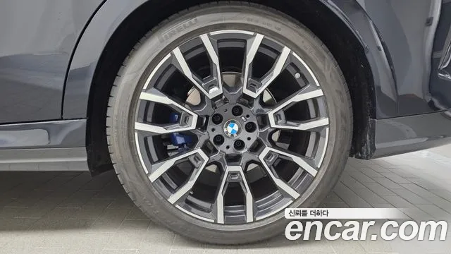 BMW X6 xDrive40i M Sport — Фото автомобиля 4