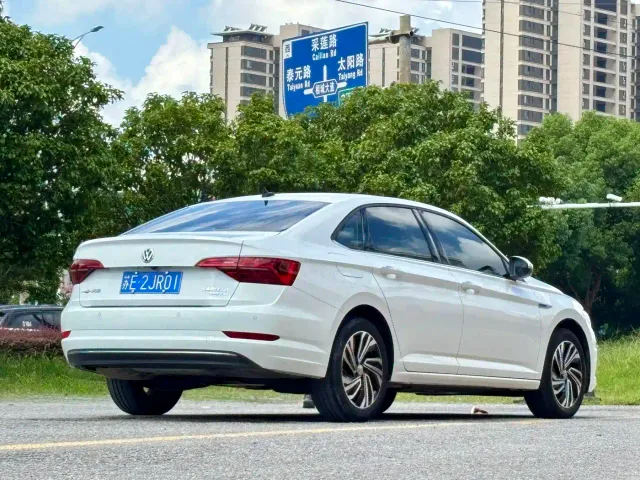 Volkswagen Sagitar — Фото автомобиля 7