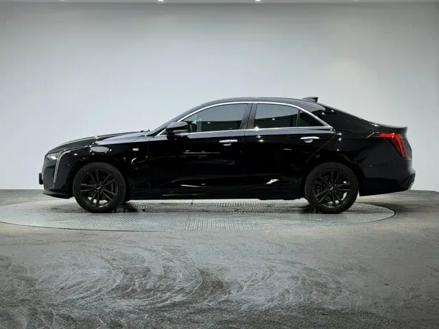 Cadillac CT4 — Фото автомобиля 5