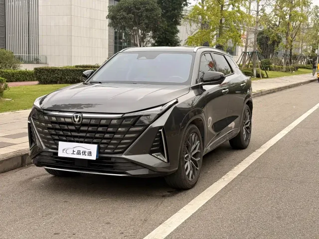 Фотография автомобиля — Changan CS75