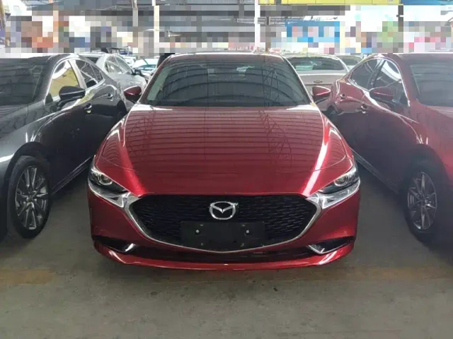 Mazda Axela — Фото автомобиля 2