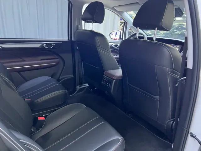 GAC Trumpchi M6 — Фото автомобиля 13