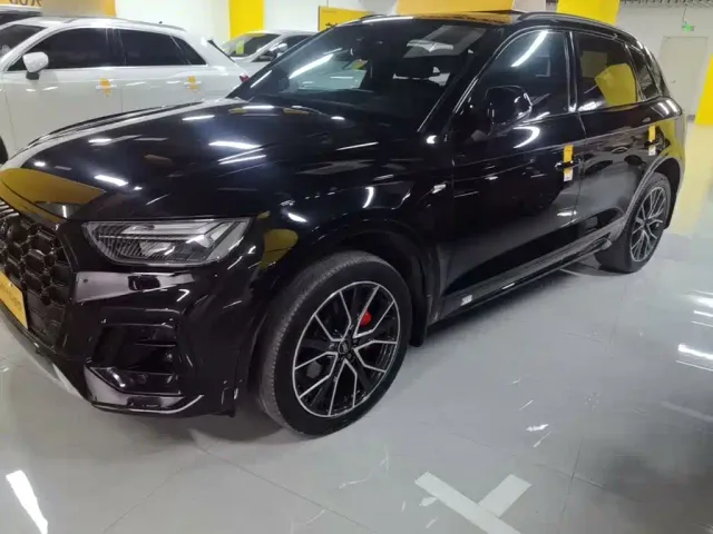 Фотография автомобиля — Audi Q5L