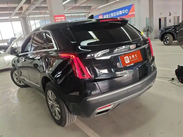 Cadillac XT5 — Фото автомобиля 3