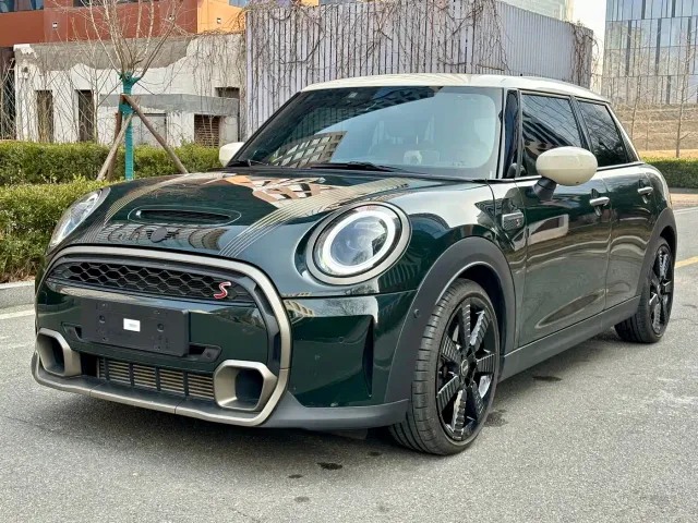 Фотография автомобиля — MINI Hatch