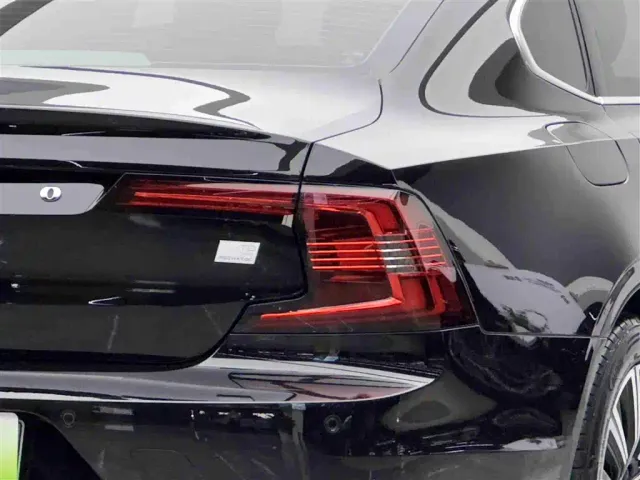 Volvo S90 — Фото автомобиля 17
