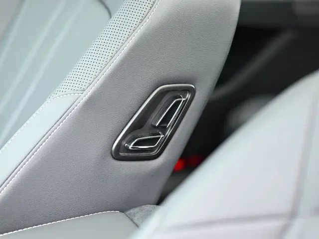 Volkswagen Passat — Фото автомобиля 13