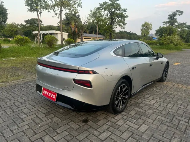 Xpeng P7 — Фото автомобиля 6