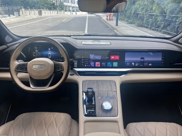 Geely Xingyue L — Фото автомобиля 11