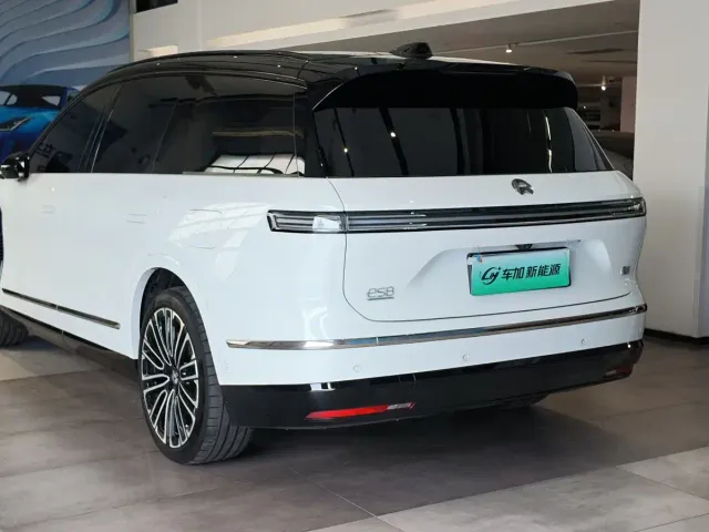 Nio ES8 — Фото автомобиля 9